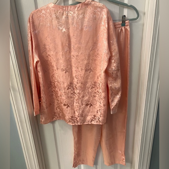 Vintage Victorias Secret Elegant Peach Satin Pajama Set Sz S - Picture 3 of 6